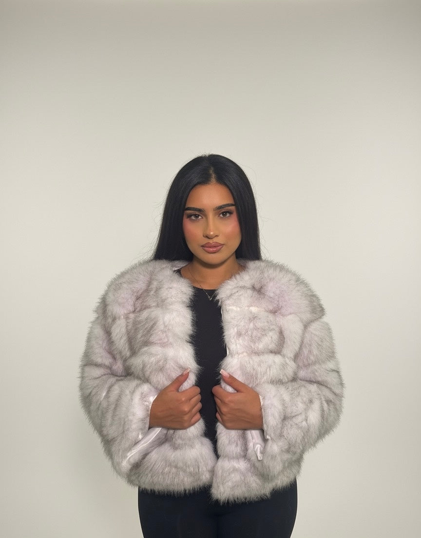 Manteau en Fourrure Blanc - Élégance Hivernale