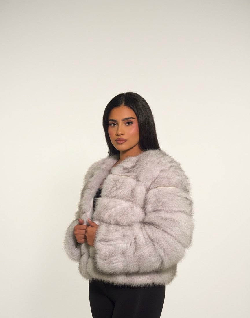 Manteau en Fourrure Blanc - Élégance Hivernale