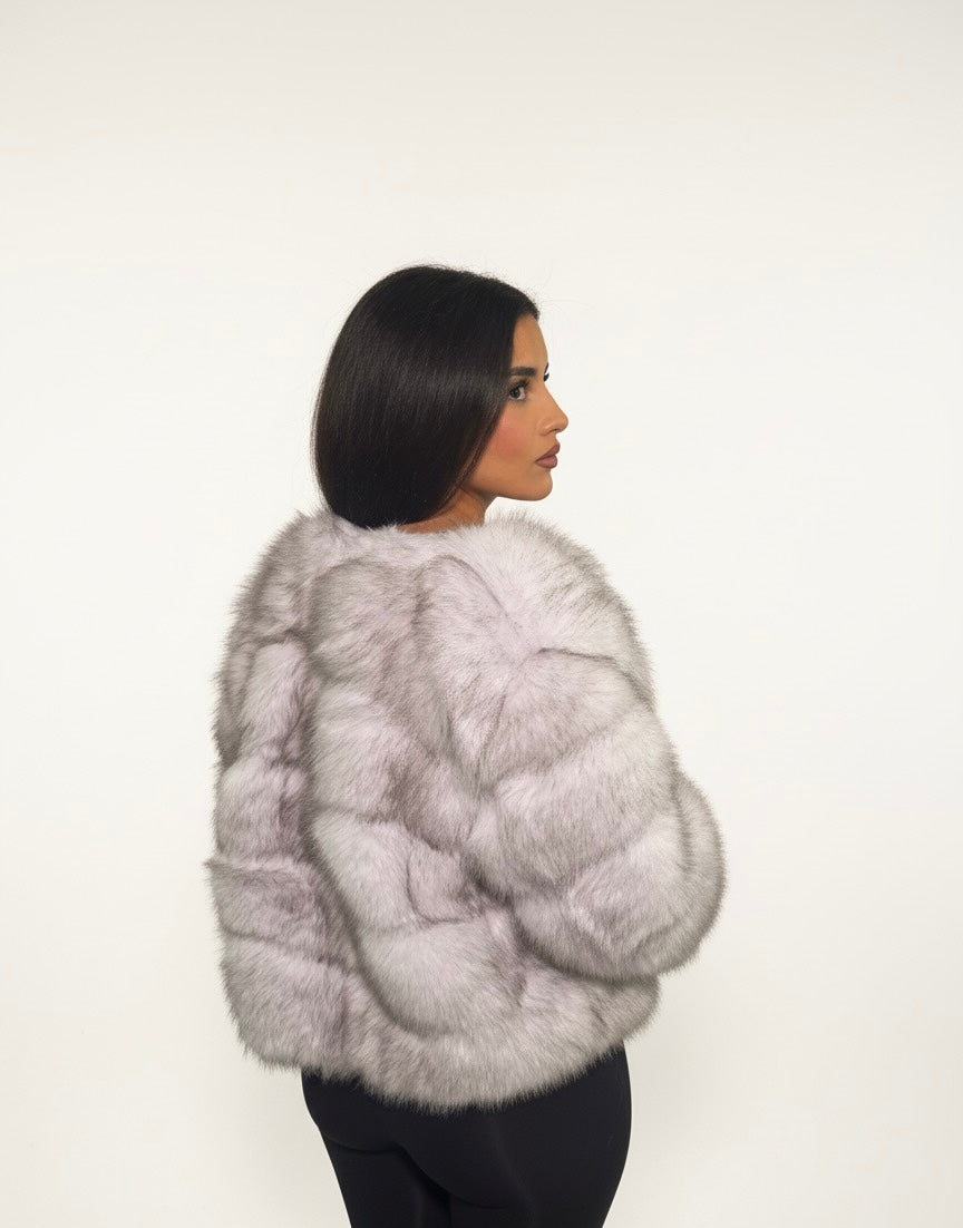 Manteau en Fourrure Blanc - Élégance Hivernale